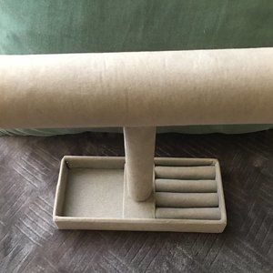 Gray Velvet Jewelry Organizer